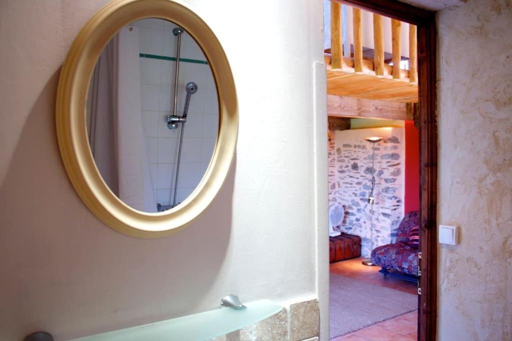 The Piggery, Charming Converted Stone Gite Saint-Mesmin  Exterior photo